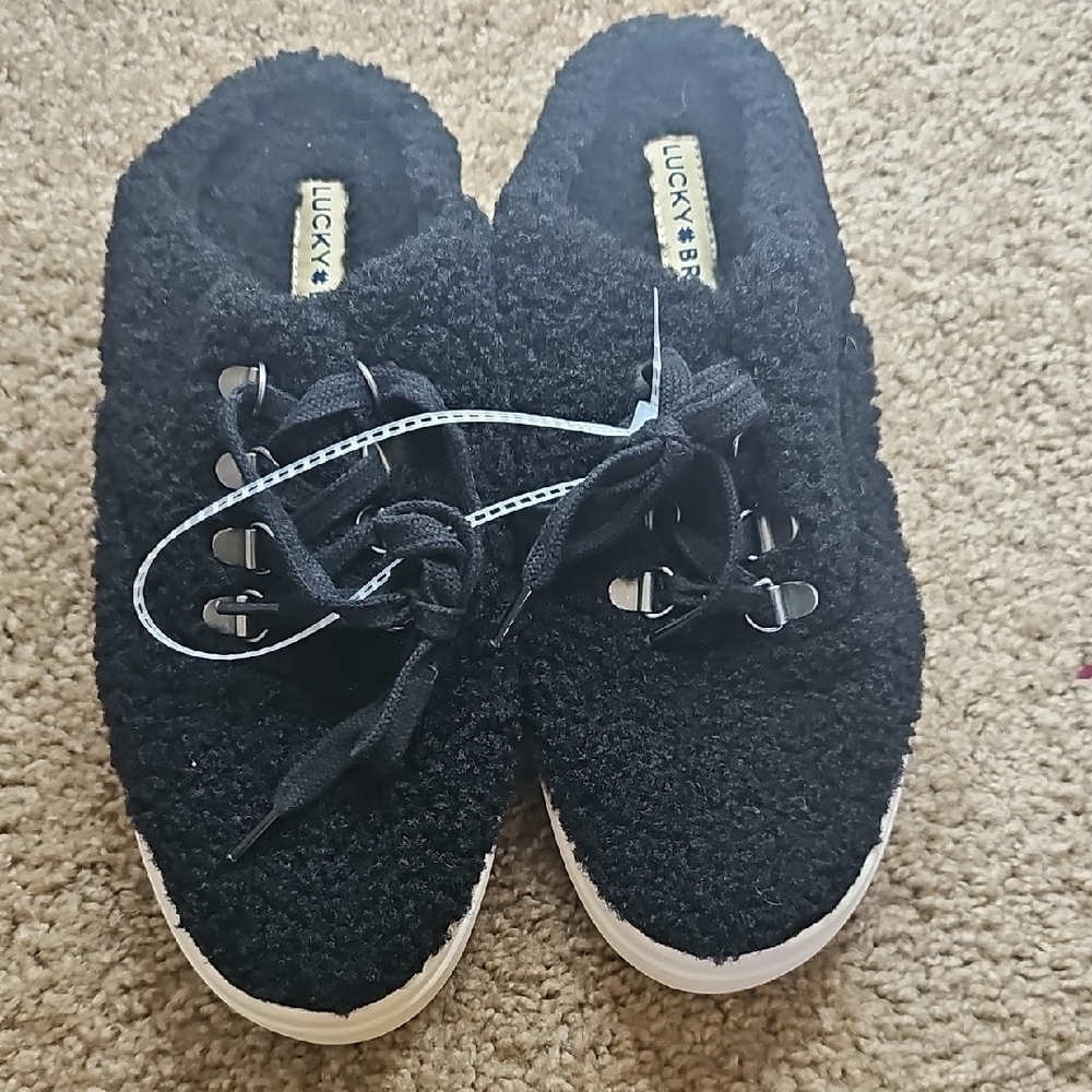 Lucky Brand‎ Black Fuzzy Footwear